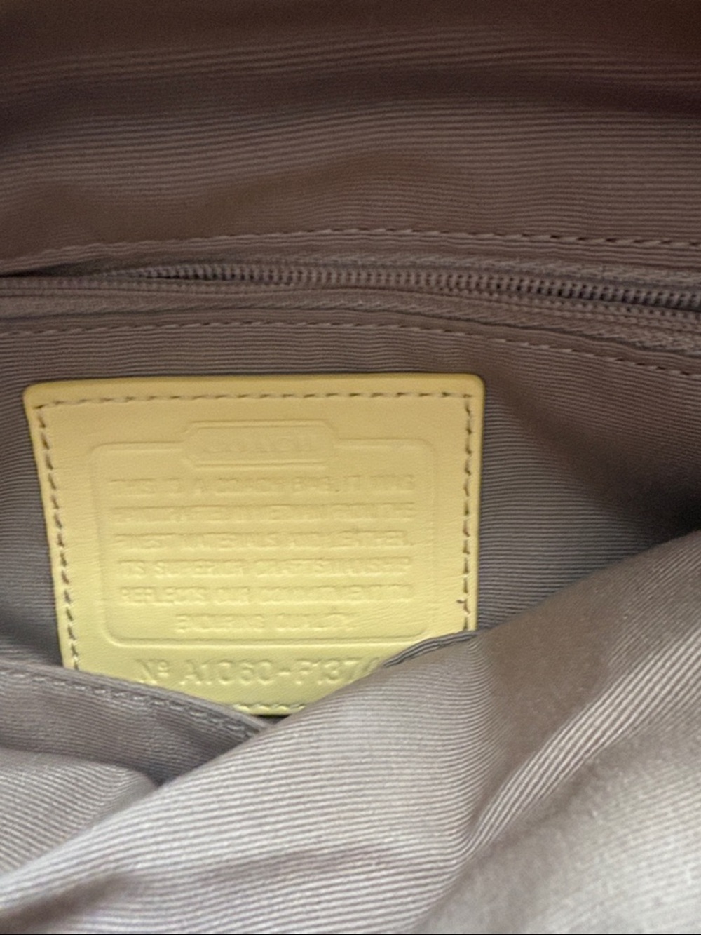 Vintage Y2K Coach Lemon Yellow Jacquard Patent Shoulder Hobo Bag - Picture 9 of 12